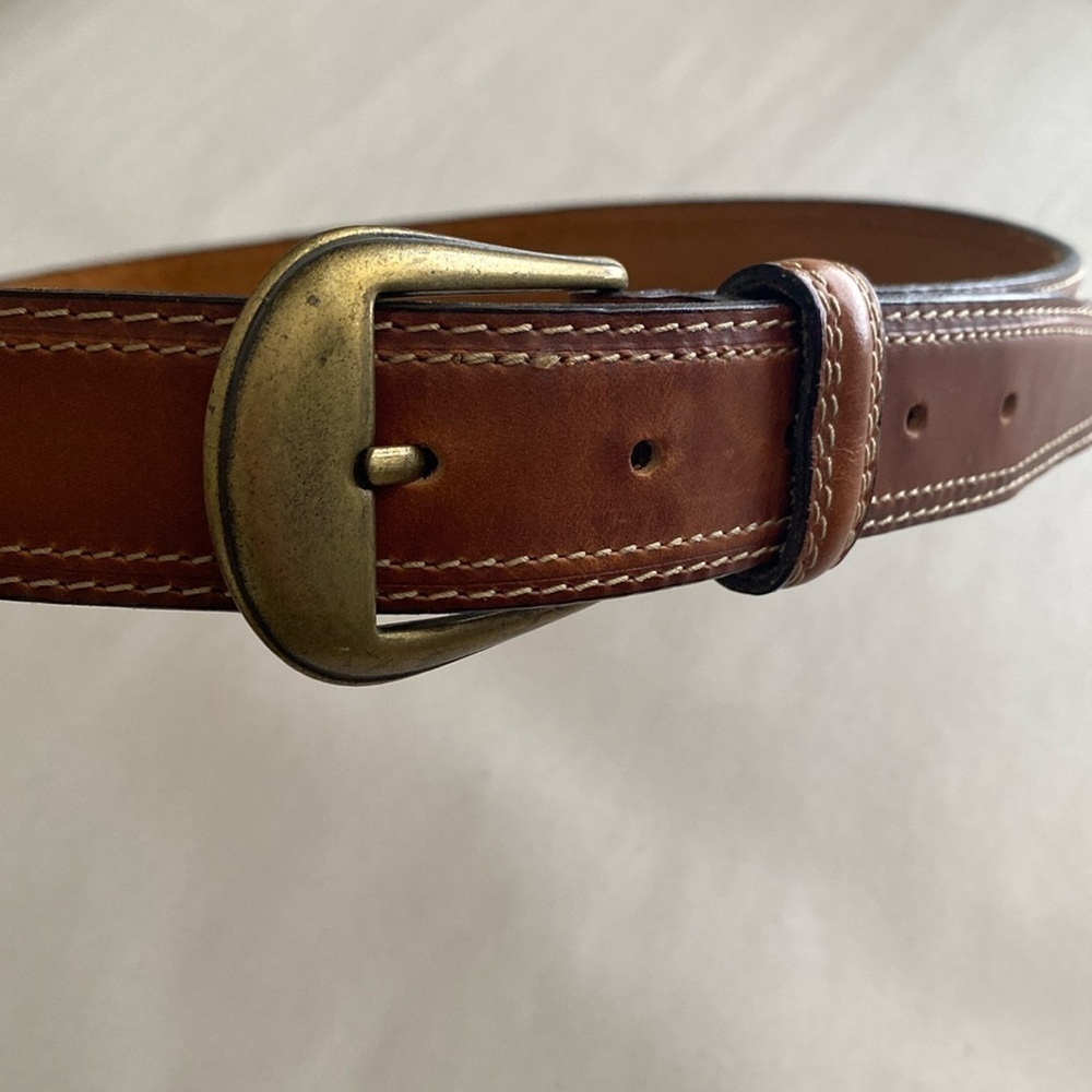 Brown mens leather belt Brass tone buckle Sz 34 classic Basic casual work office